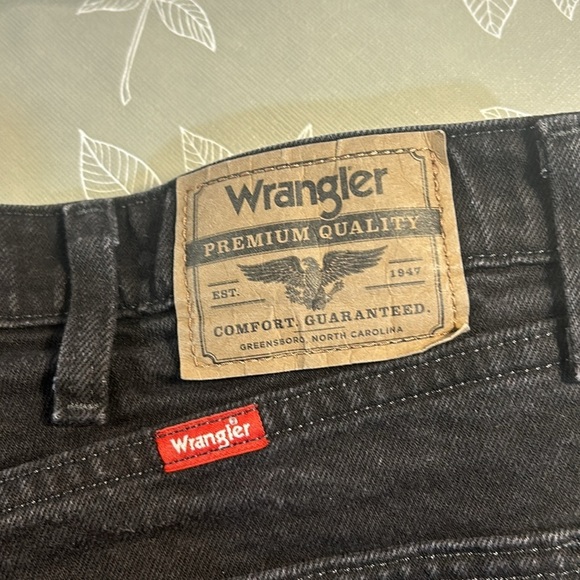Men’s Relaxed Fit Wrangler Jeans. - Picture 6 of 6